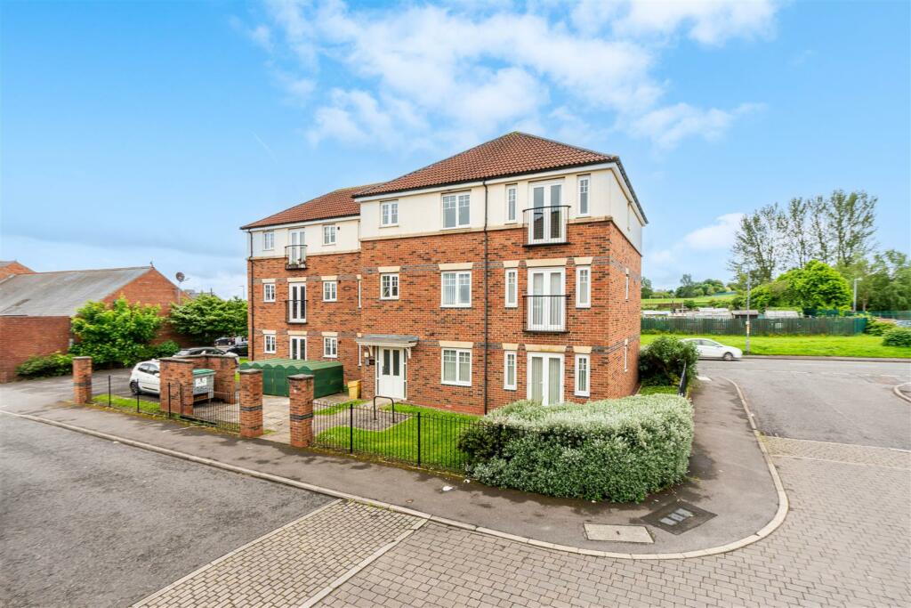 2 bedroom apartment for sale in Rockmore Road, BlaydonOnTyne, NE21