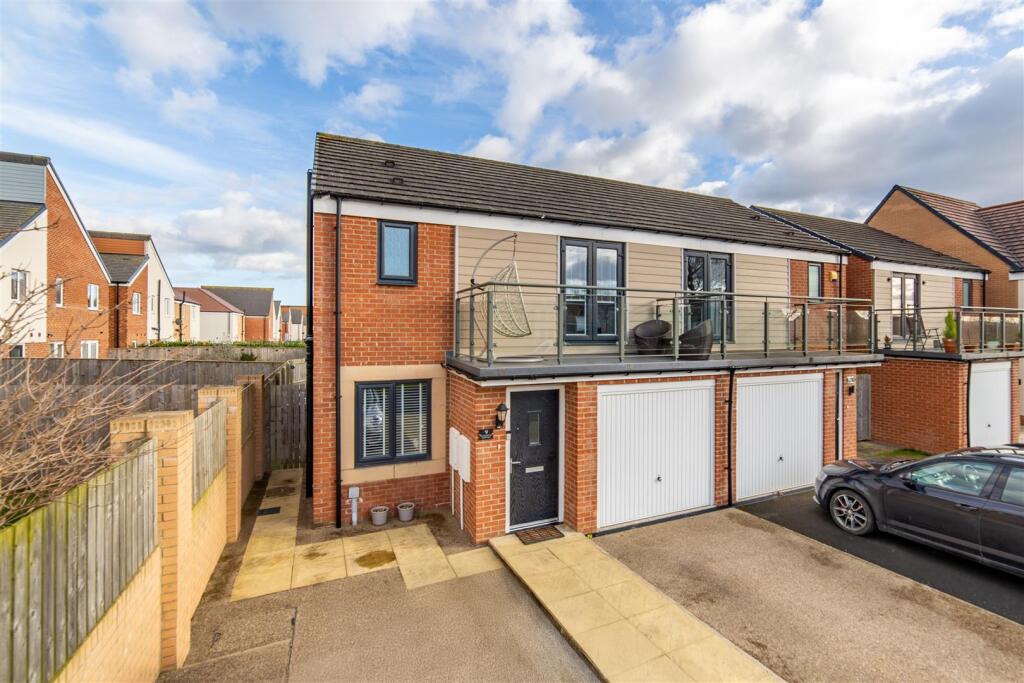 Main image of property: Elmwood Park Grove, Great Park, Newcastle Upon Tyne, NE13