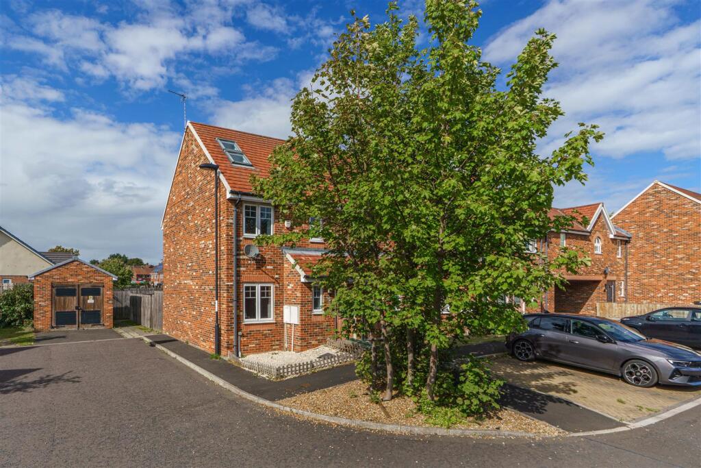 Main image of property: Alnmouth Court, Newcastle Upon Tyne, NE5