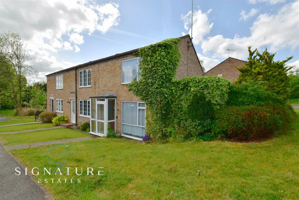 2 bedroom semidetached house for sale in Hamilton Road, Hunton Bridge