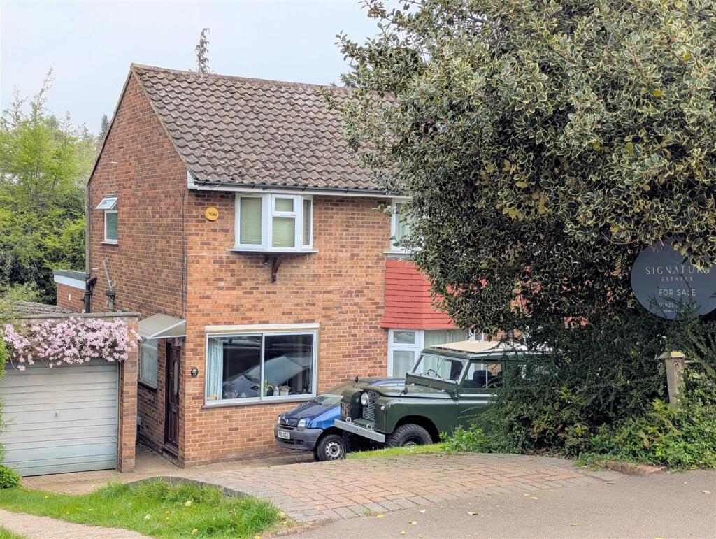 Main image of property: Kindersley Way, Abbots Langley