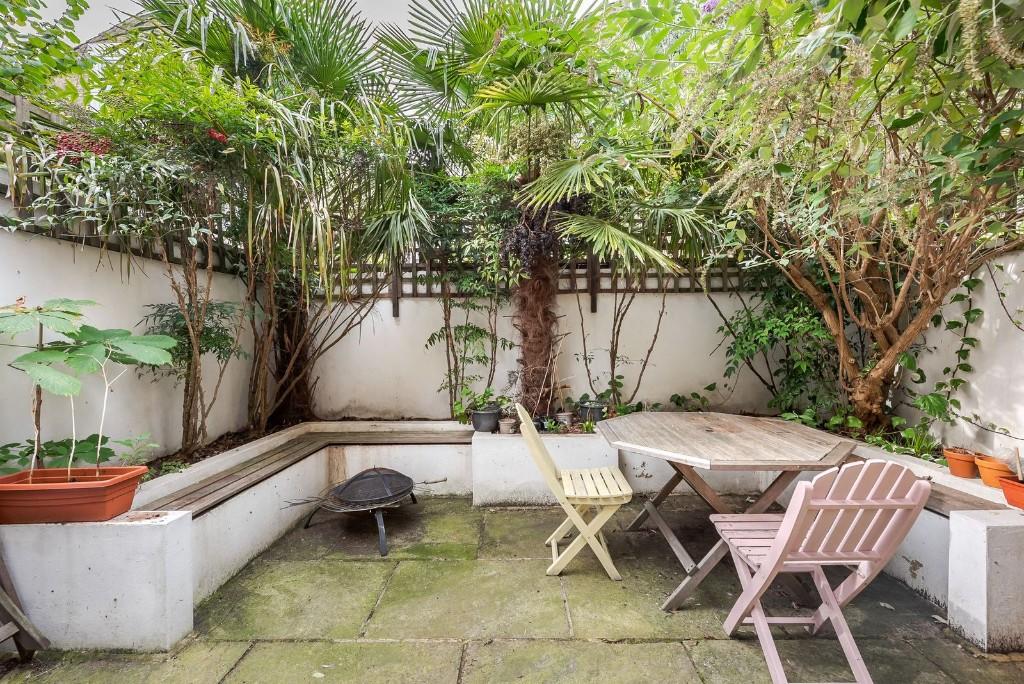 Main image of property: Forthbridge Road, London, SW11