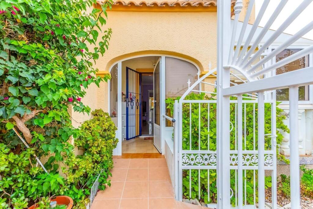 Main image of property: Valencia, Alicante, Orihuela Costa