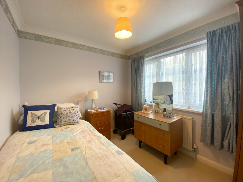 2 bedroom ground floor flat for sale in Morin Road Preston Paignton, TQ3