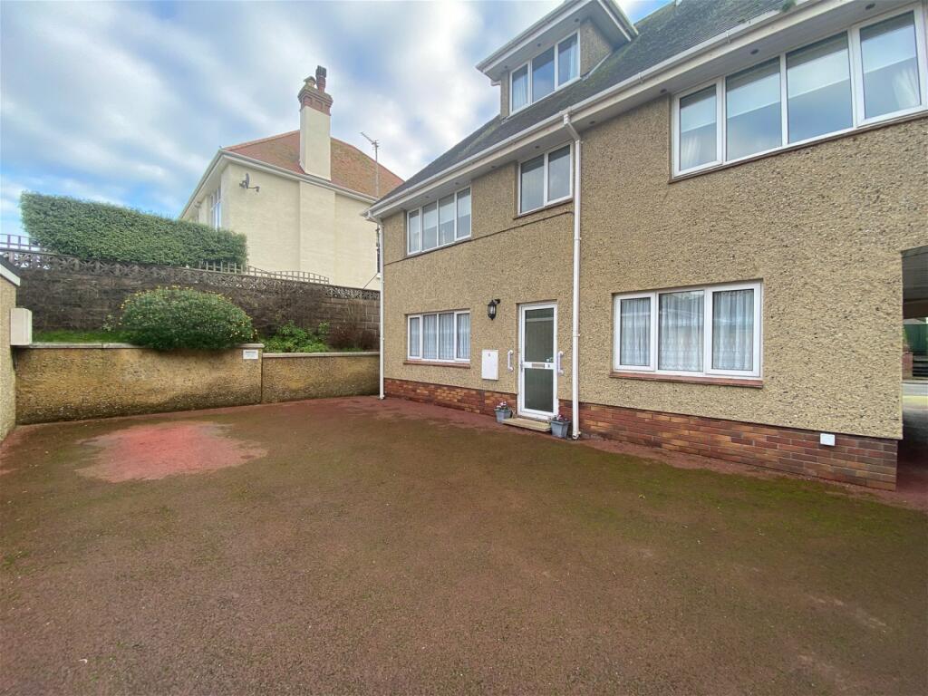 2 bedroom ground floor flat for sale in Morin Road Preston Paignton