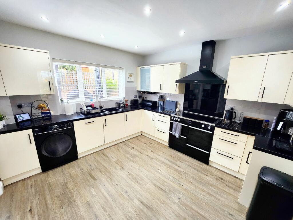 Additional property image - Hulbert Close, Hilperton, BA14