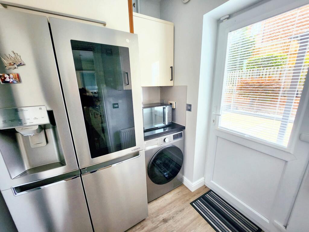 Additional property image - Hulbert Close, Hilperton, BA14