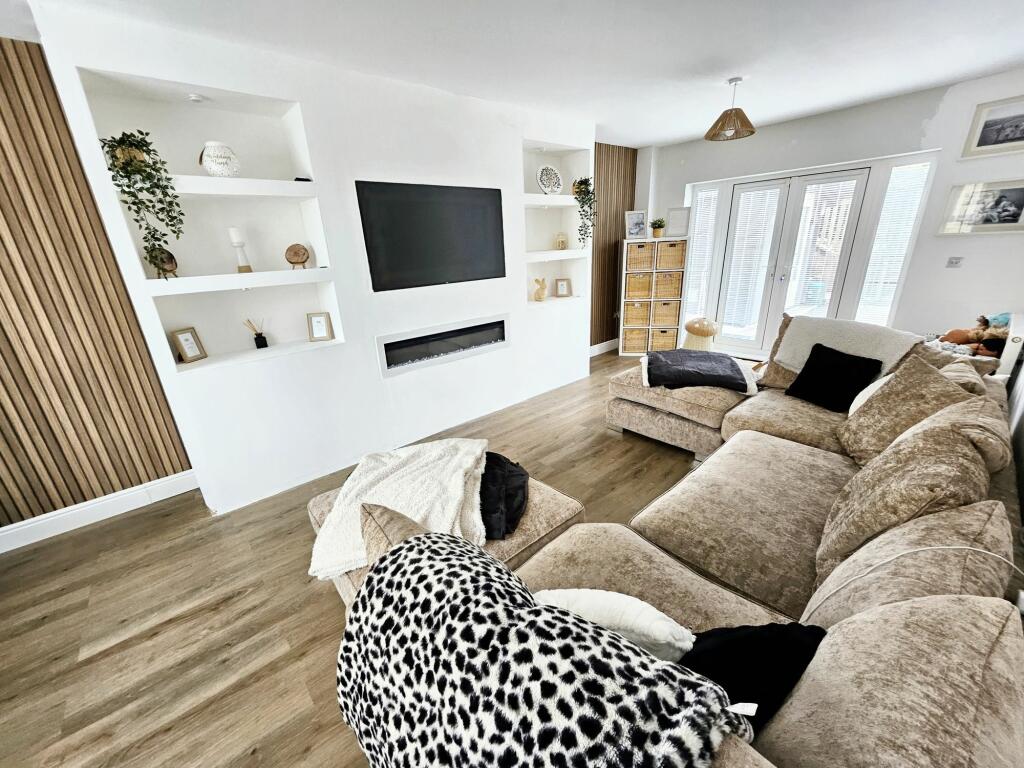 Additional property image - Hulbert Close, Hilperton, BA14