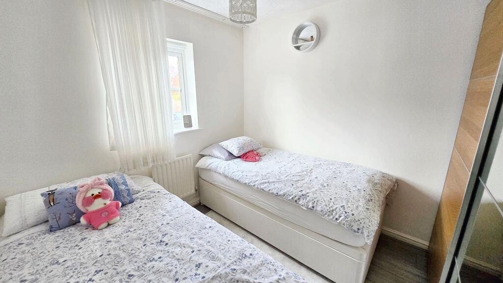 Additional property image - Newhurst Park, Hilperton, BA14