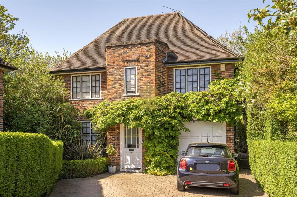Main image of property: Maurice Walk, London, NW11
