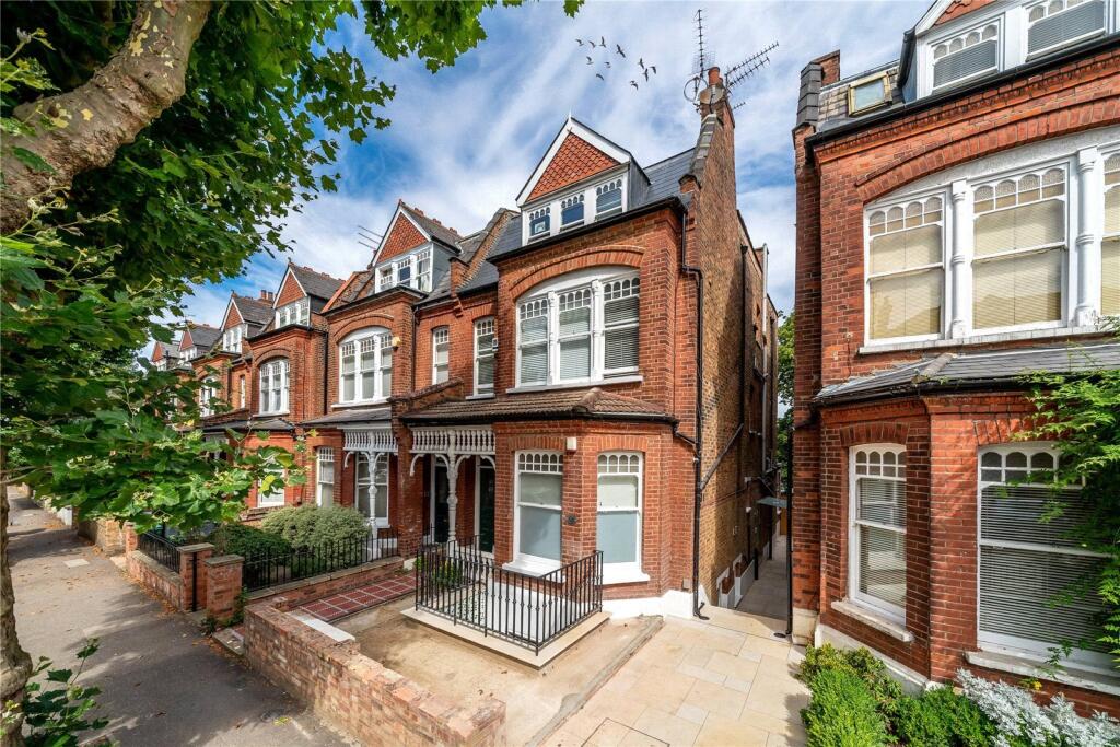 Main image of property: Kings Avenue, Muswell Hill, London, N10