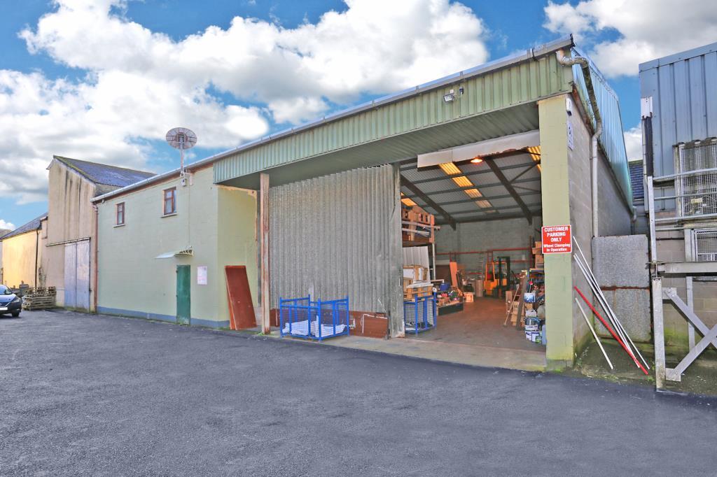 Main image of property: Warehouse Unit, Moore's Lane, Saint Lelia Street, Limerick, V94 N7F8
