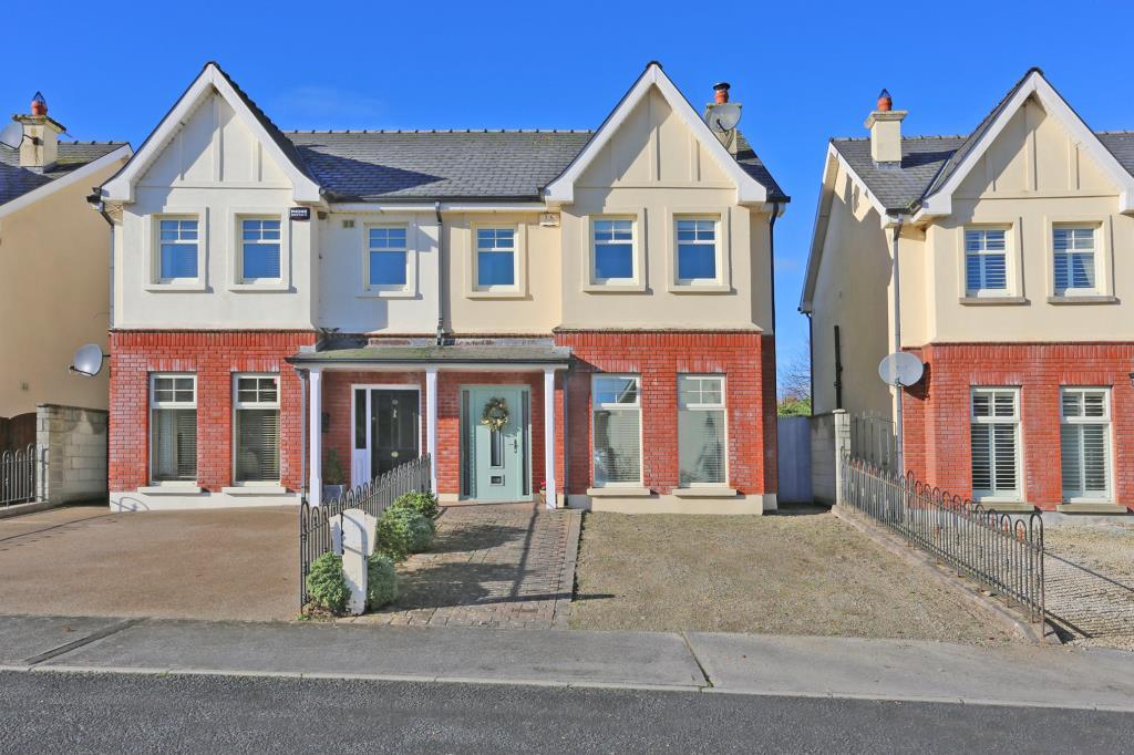 Main image of property: 20 Cairnsfort, Golf Links Road, Castletroy, Limerick, V94VRX6