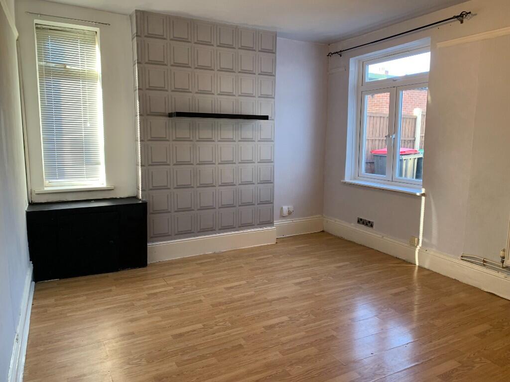 Main image of property: Forest Road, NG17