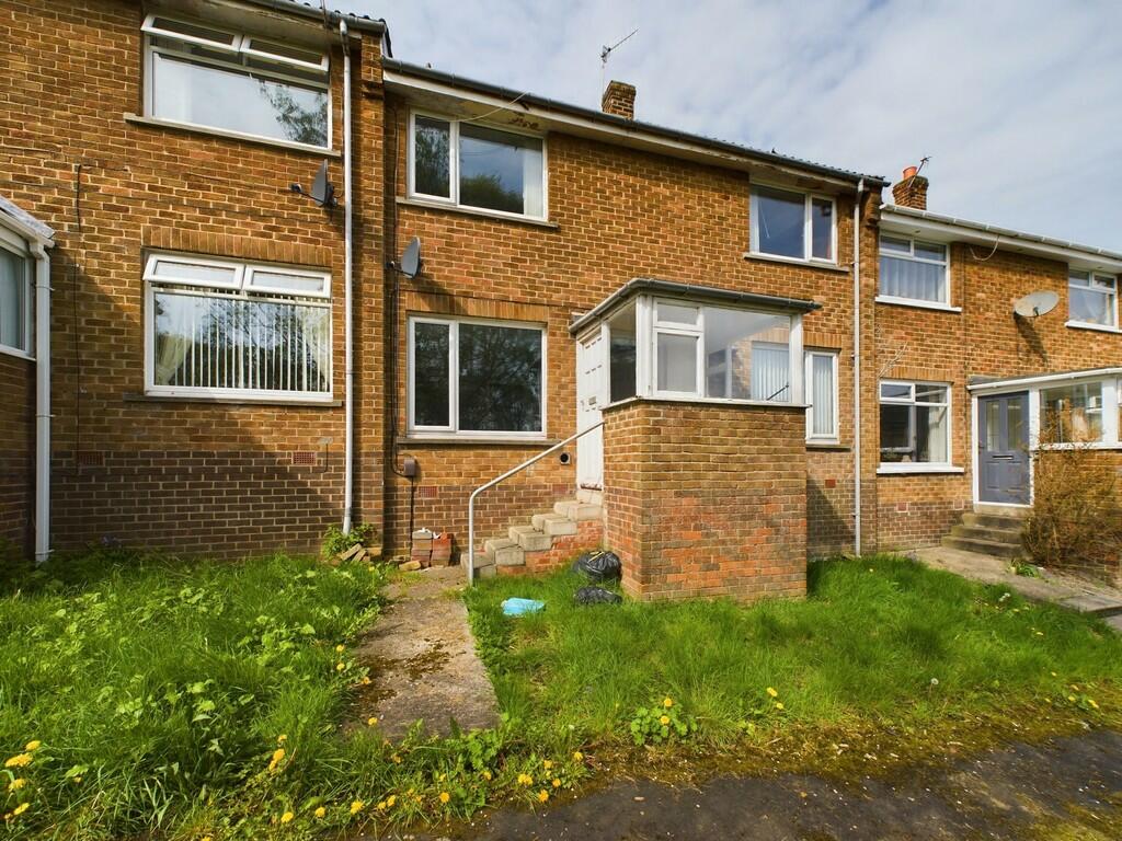 3 bedroom terraced house for sale in Greenrigg, Blaydon, Newcastle Upon