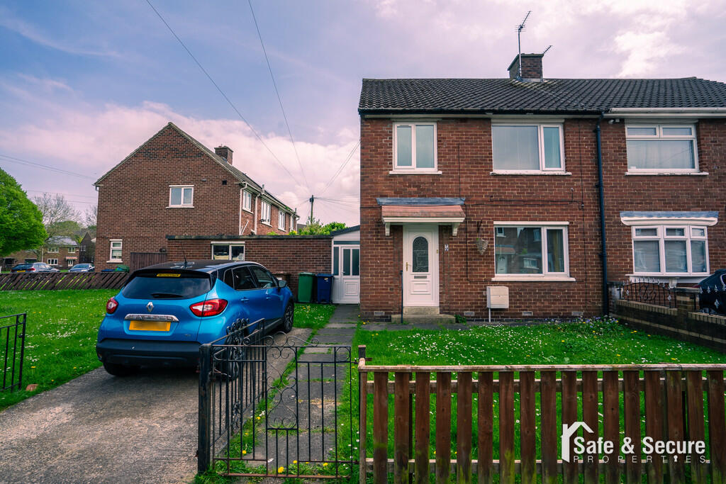 3 bedroom semidetached house for sale in Brentwood Road, Shiney Row, Houghton Le Spring, DH4