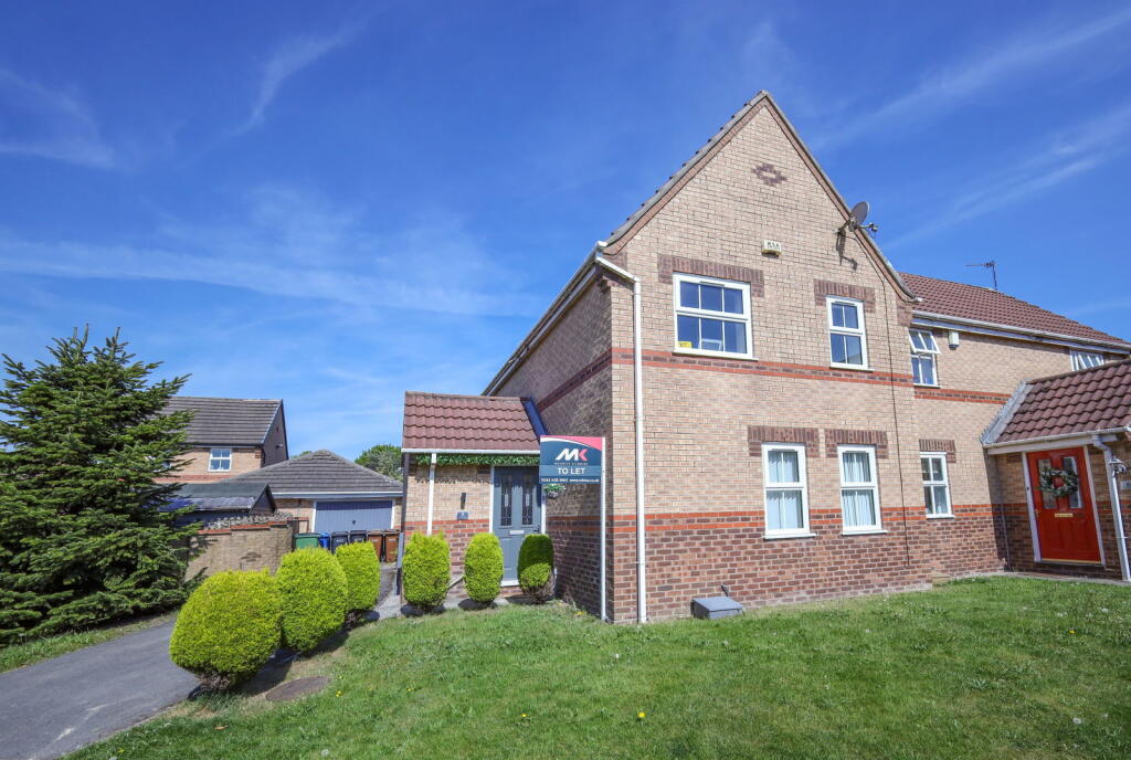 Main image of property: Pintail Avenue, Stockport, SK3 8UN
