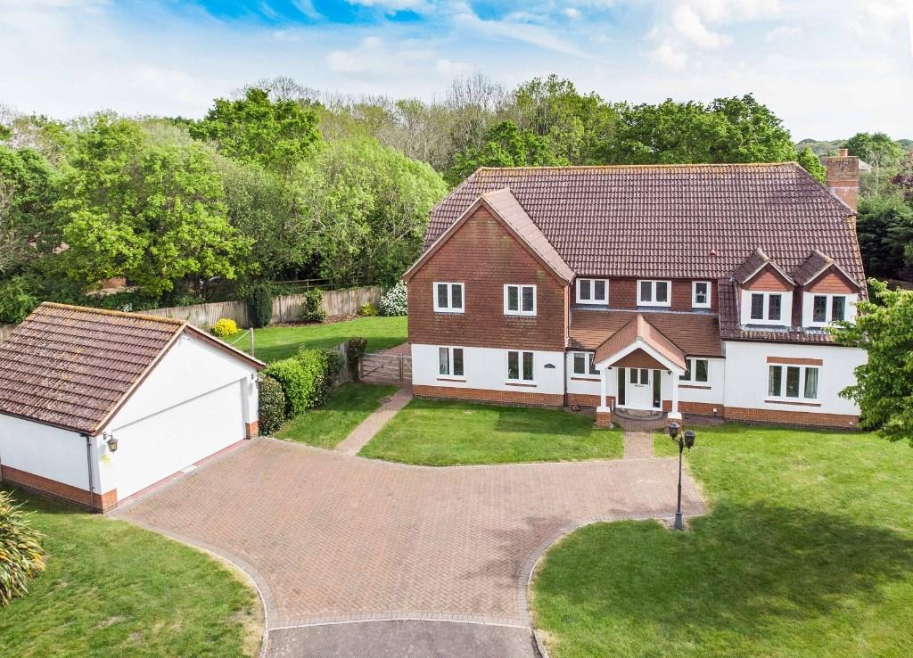 5 bedroom detached house for sale in Skylark Meadows, Fareham