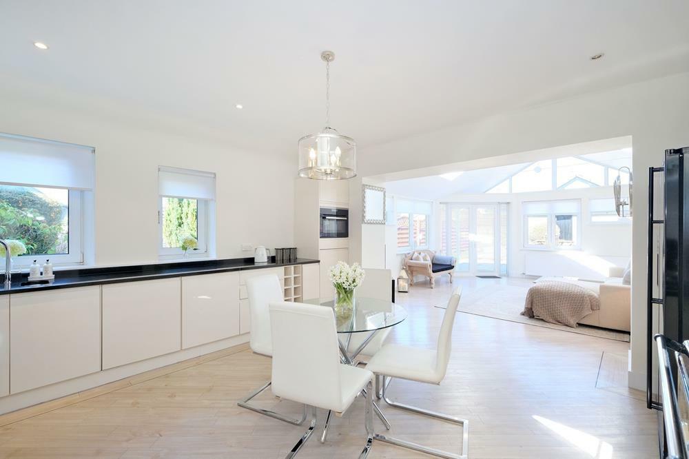 Additional property image - 250 Queens Road AB15 8DP