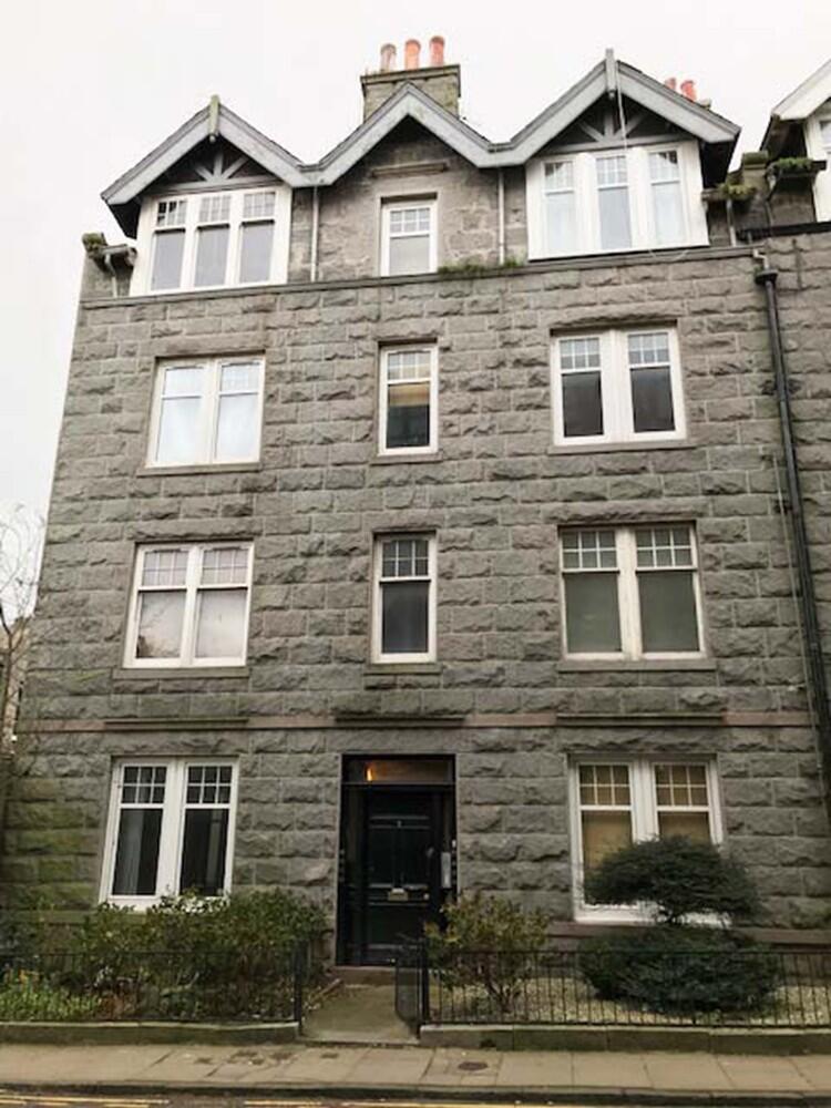 Main image of property: 3 Dee Place, 1st Floor, Aberdeen, AB11 6EF