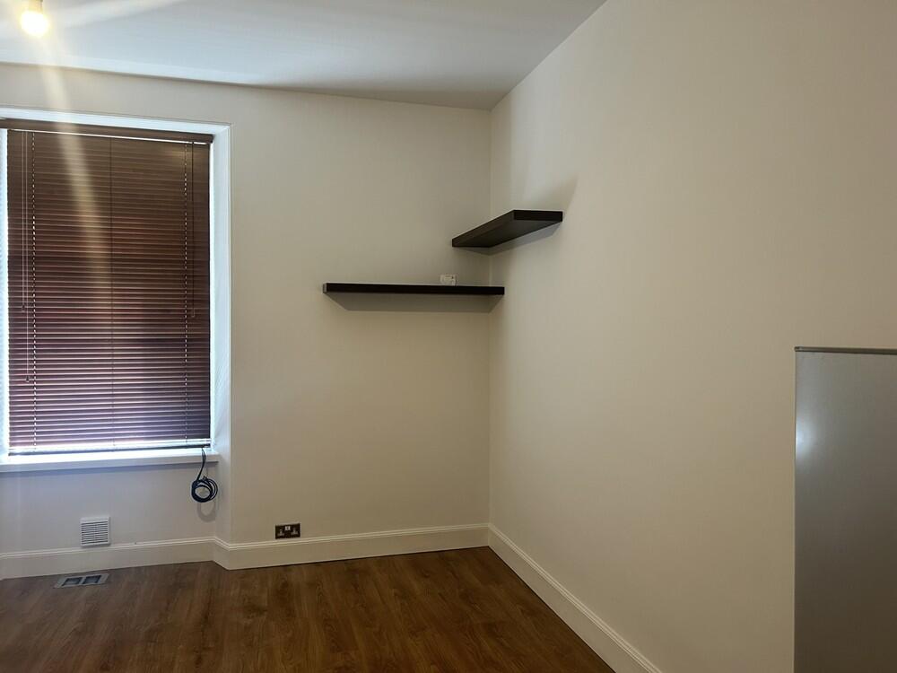 Main image of property: 21 Summerfield Terrace, Aberdeen, AB24 5JB