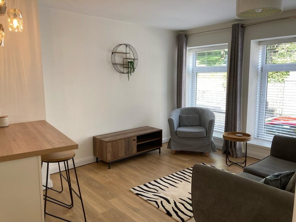 Main image of property: 21B Raeburn Place, Aberdeen, AB25 1PQ