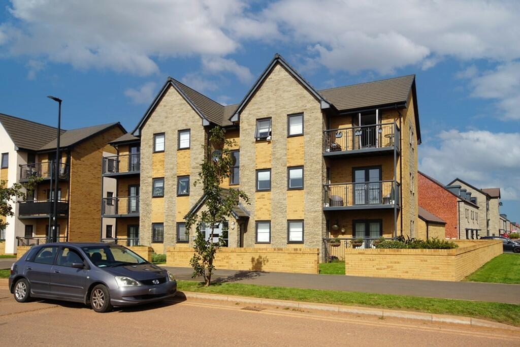 2 bedroom apartment for sale in Dowsell Way, Yate, Bristol, BS37