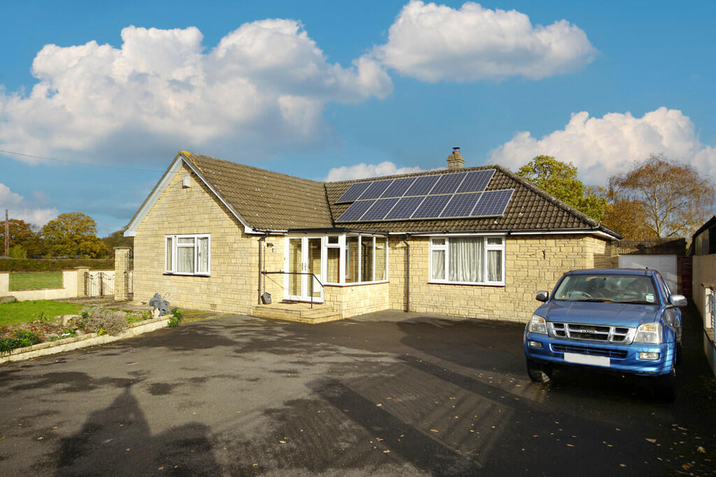 3 bedroom detached bungalow for sale in North Road, Yate, BS37