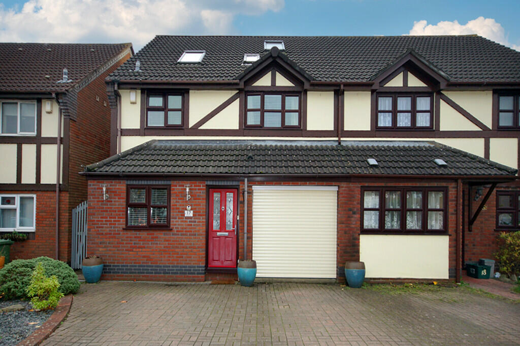 4 bedroom semidetached house for sale in Blackthorn Drive, Bradley