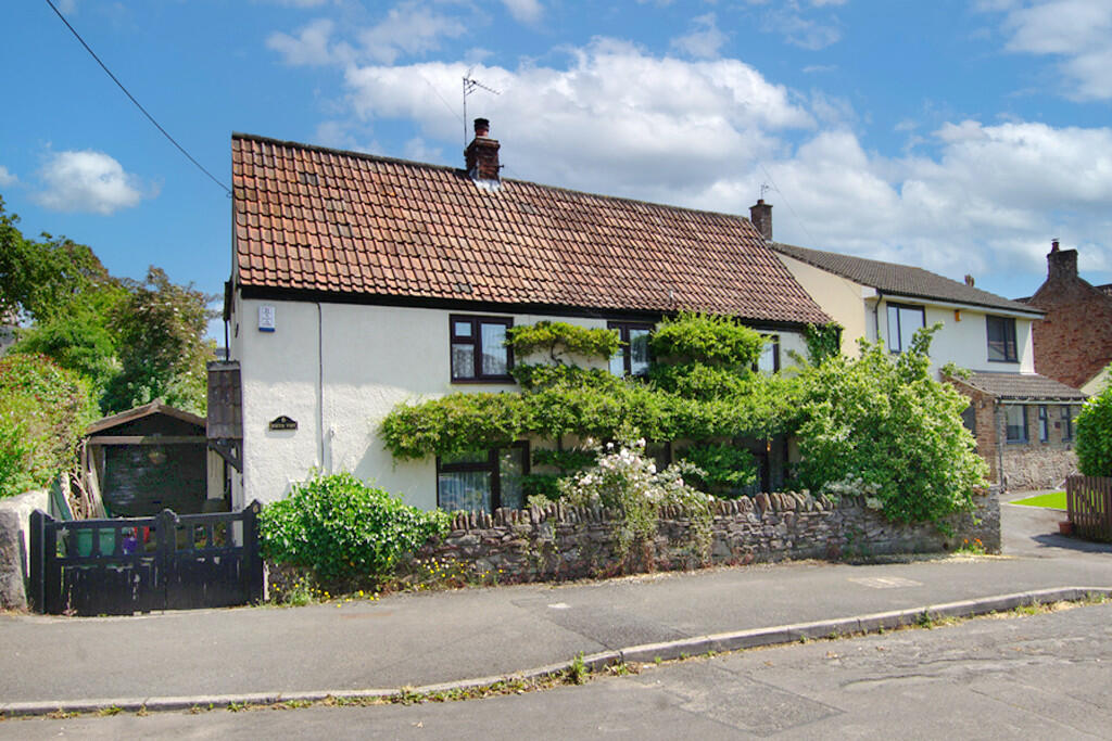 4 bedroom cottage for sale in South View, Frampton Cotterell, Bristol, BS36