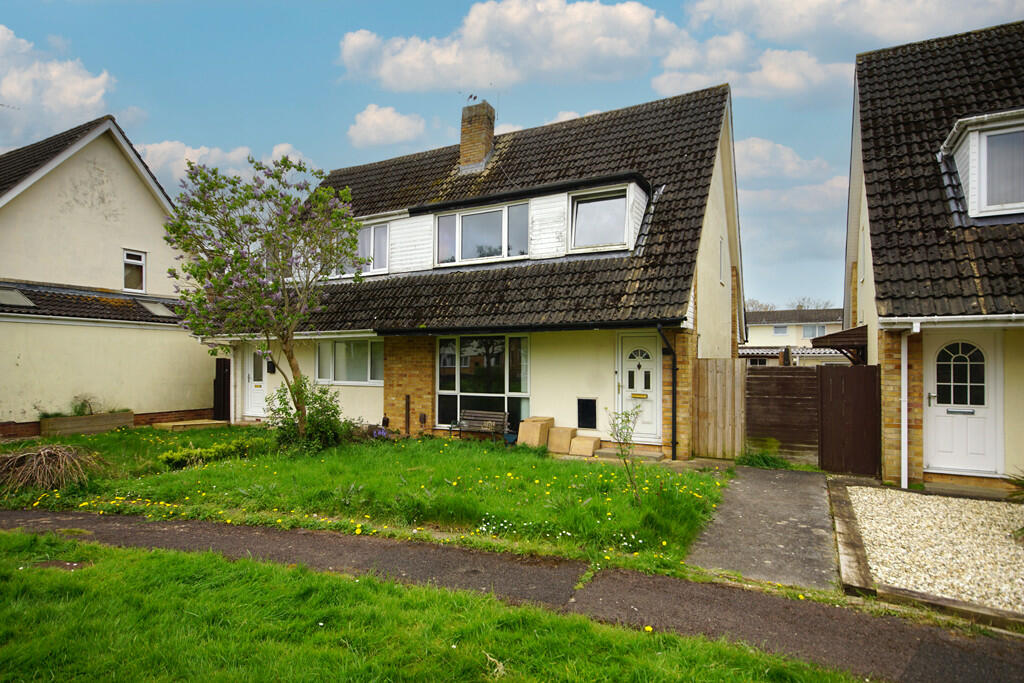3 bedroom semidetached house for sale in Yate, Bristol, BS37