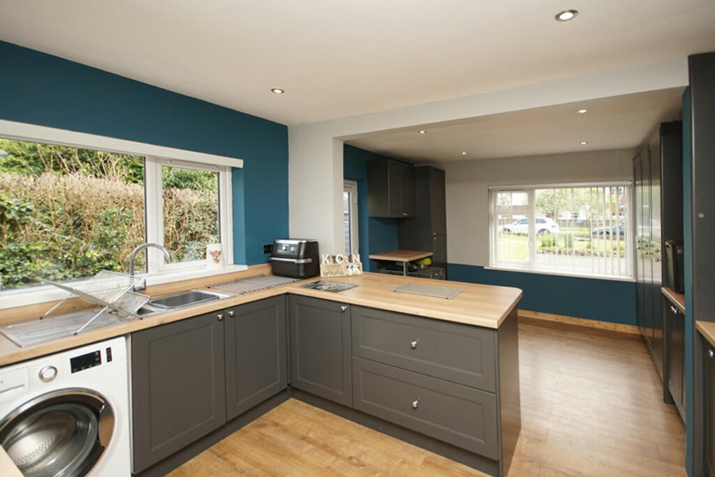 Additional property image - Cotswold Road, Chipping Sodbury, Bristol