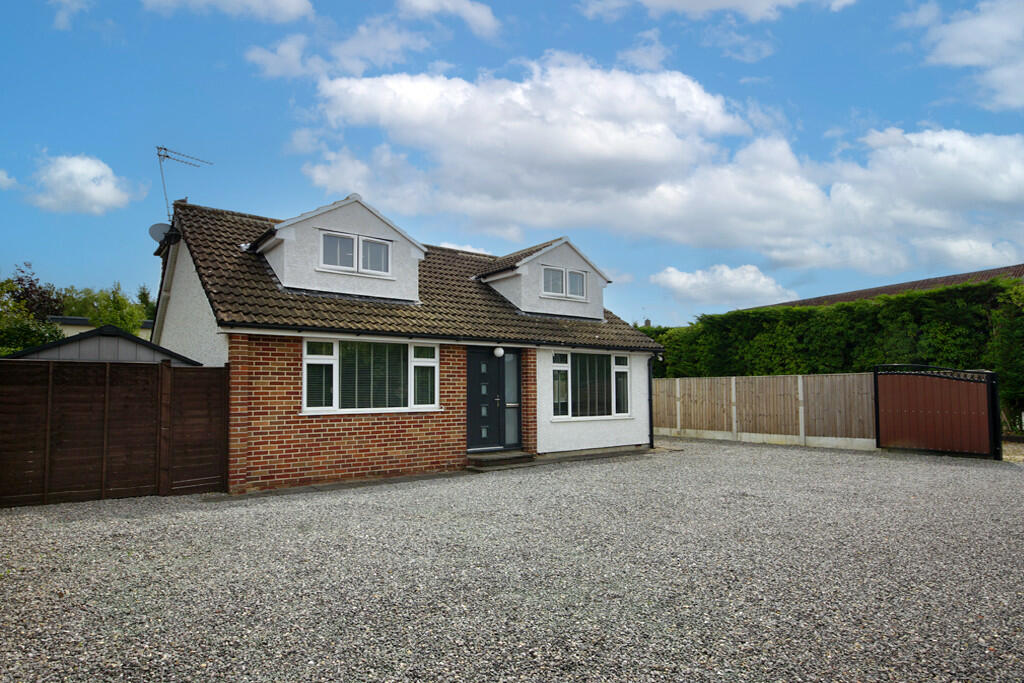 5 bedroom detached house for sale in New Road, Rangeworthy, Bristol, BS37