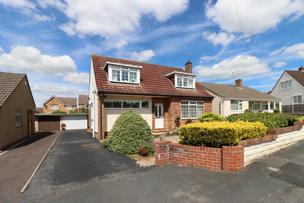 2 bedroom detached bungalow for sale in Trident Close, Downend, BS16