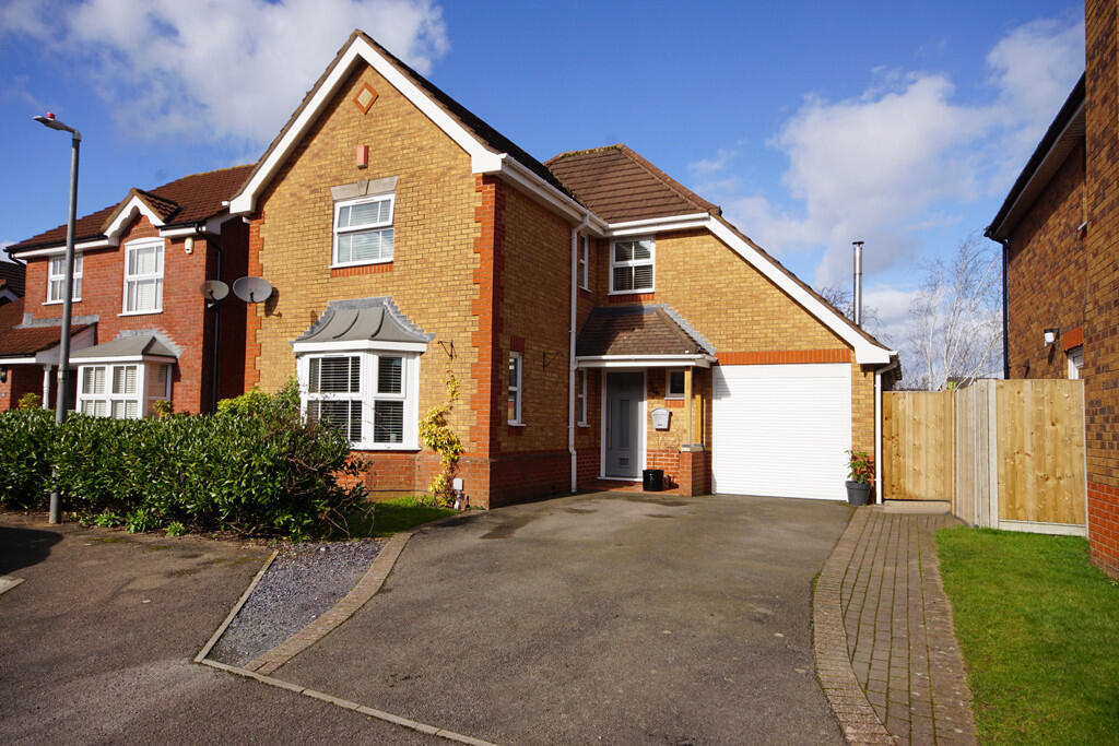 Main image of property: Dryleaze, Yate