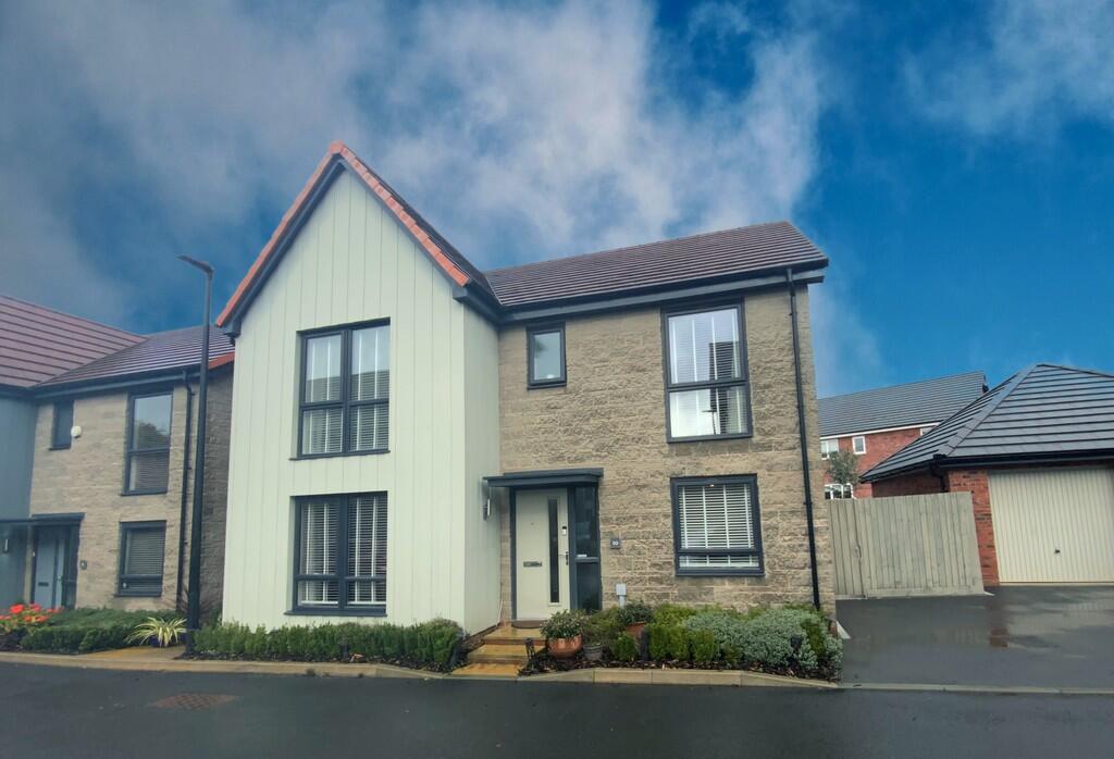 Main image of property: Reeves Gardens, Yate