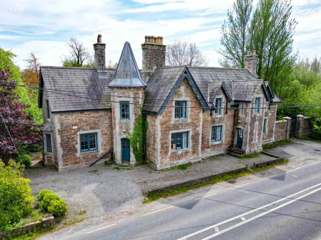 6 bedroom Detached house for sale in The Old Barracks On C....