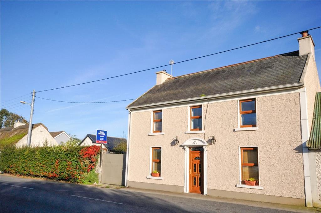 3 bedroom semidetached house for sale in Holycross Village, Thurles