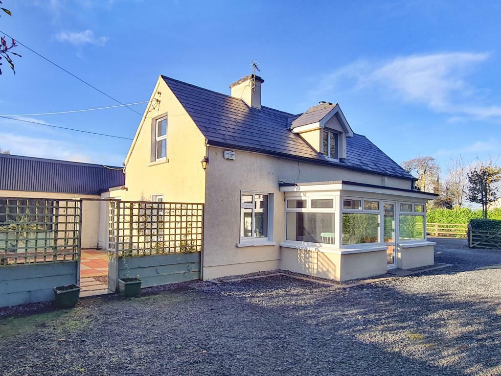 4 bedroom Detached house for sale in Convent Cross, Dundrum...