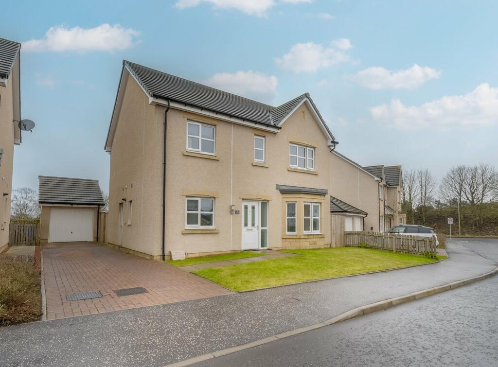 4 bedroom detached house for sale in Blackhill Brae, Crossgates