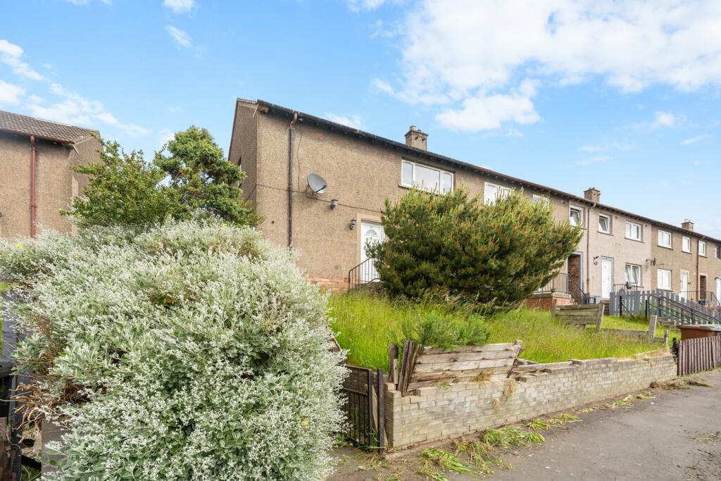 3 bedroom end of terrace house for sale in Nith Street, Dunfermline, KY11