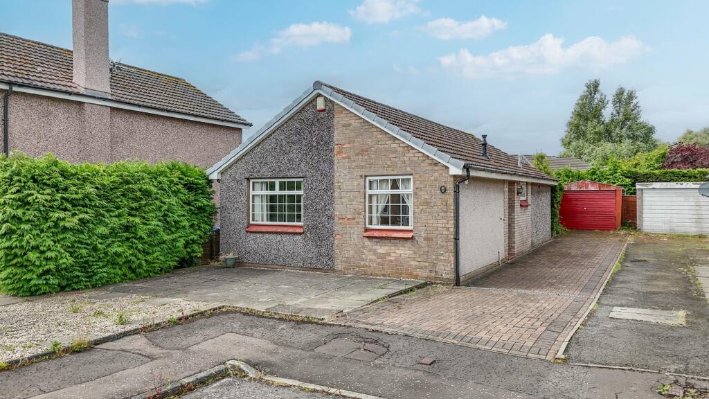3 bedroom bungalow for sale in Western Avenue, Crossford, Dunfermline, KY12