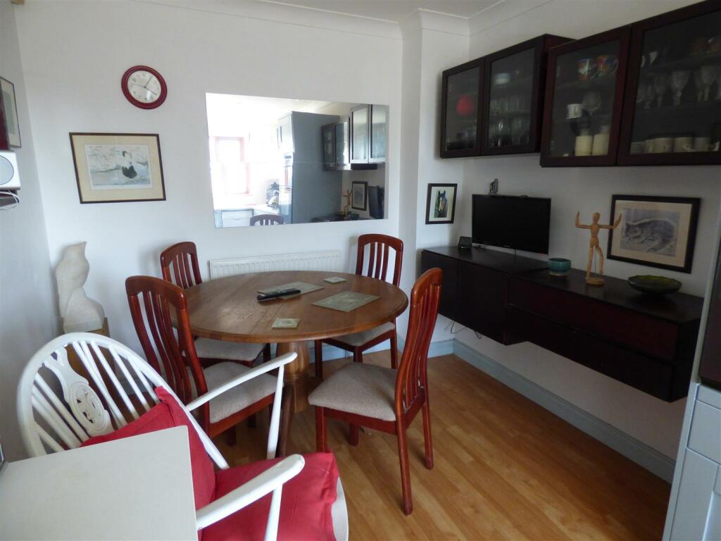 3 bedroom detached house for sale in Seymour Drive, Dartmouth, TQ6