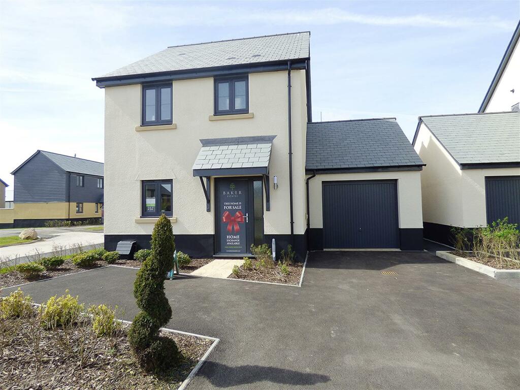 3 bedroom detached house for sale in Little Cotton Farm, Dartmouth, South Hams, TQ6