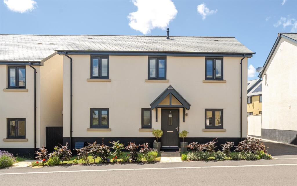 Main image of property: Poplar Road, Dartmouth