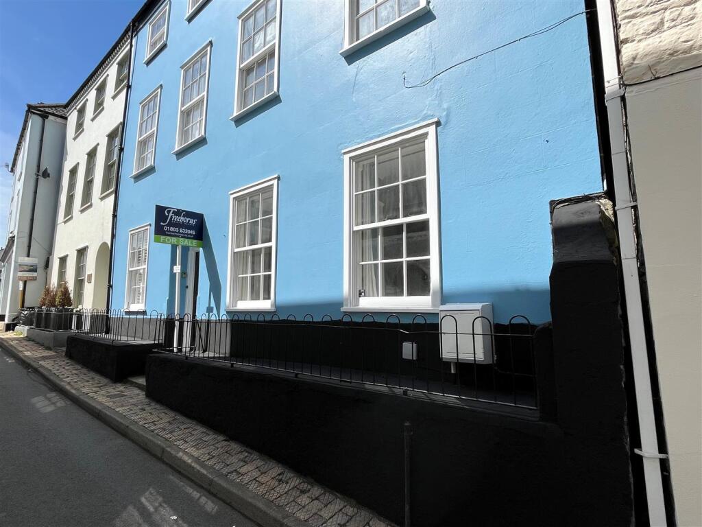 Main image of property: Clarence Street, Dartmouth