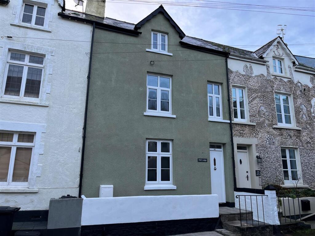 Main image of property: Lake Street, Dartmouth