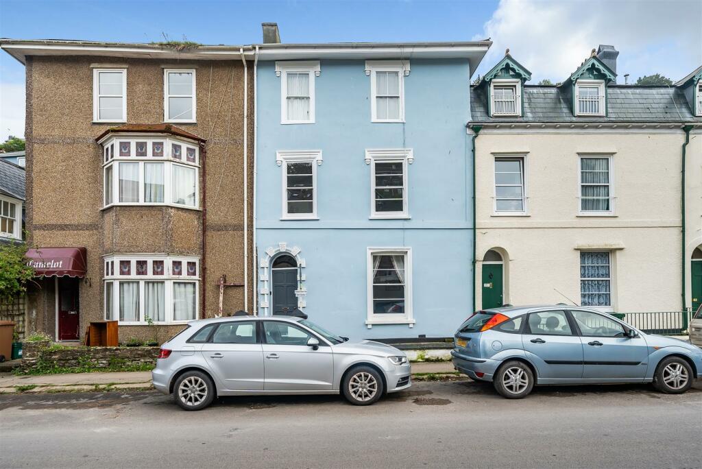 1 bedroom apartment for sale in Victoria Road, Dartmouth, TQ6