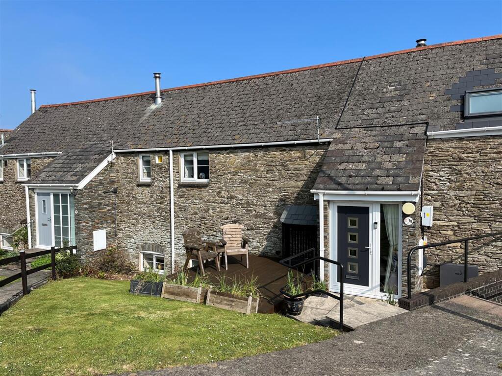 Main image of property: The Plat, Strete