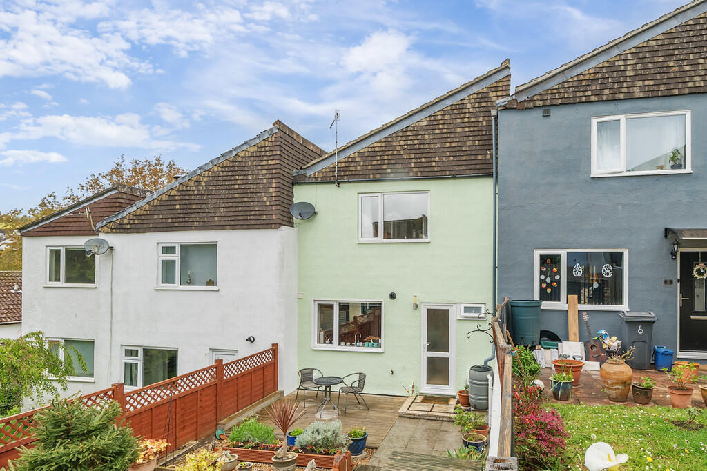 Main image of property: Nelson Close, Teignmouth, TQ14 9NH